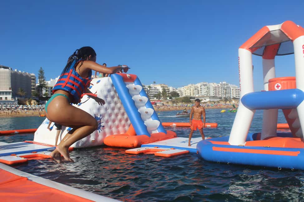 imagem n.13 de Armação de Pêra: Bilhete Insuflável de Entrada no Parque Aquático atividade em Algarve, carregada pelo fornecedor