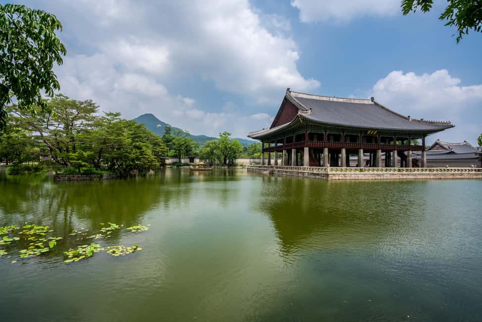 image n.6 of Seoul: Gyeongbokgung Palace Half Day Tour activity in Seoul, uploaded by supplier