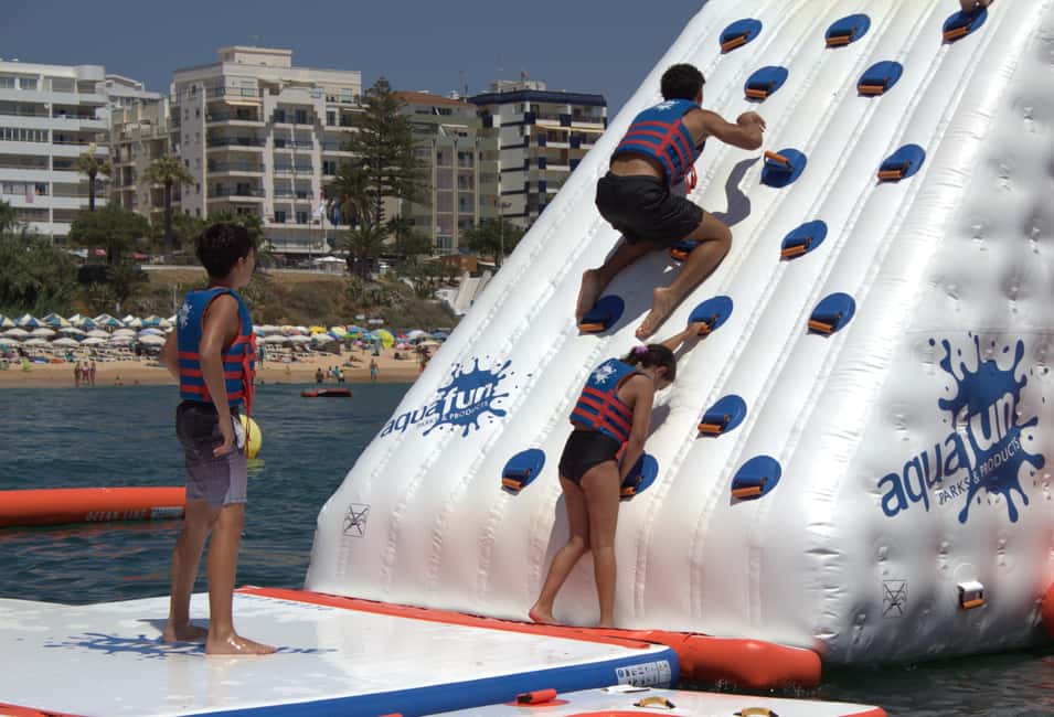 imagem n.10 de Armação de Pêra: Bilhete Insuflável de Entrada no Parque Aquático atividade em Algarve, carregada pelo fornecedor