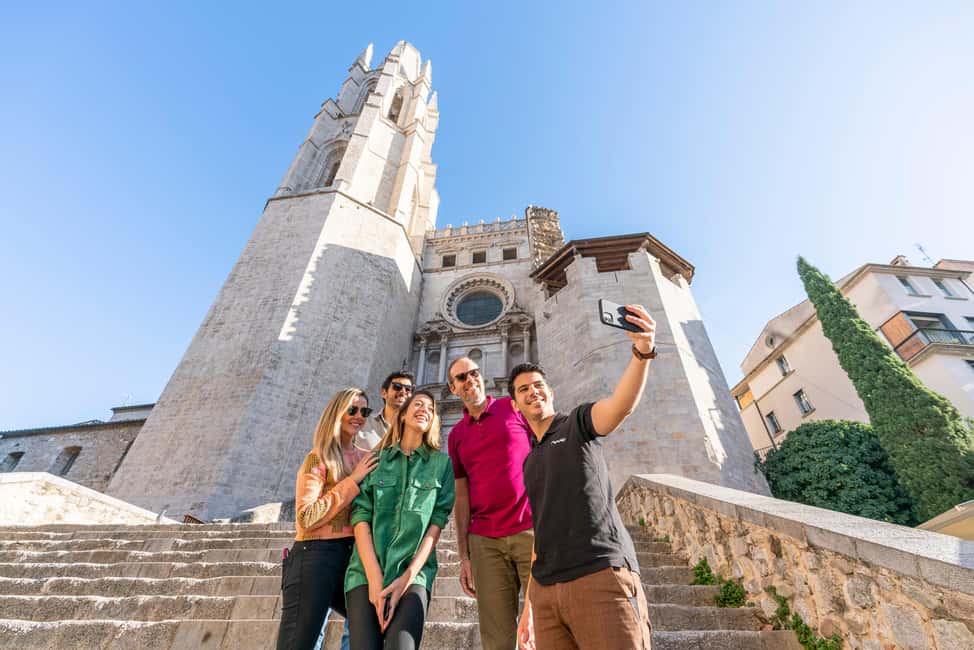 Obraz nr 3 z atrakcji Z Barcelony: Muzeum Dalego, średniowieczna wioska i wycieczka do Girony w Figueres, przesłany przez organizatora