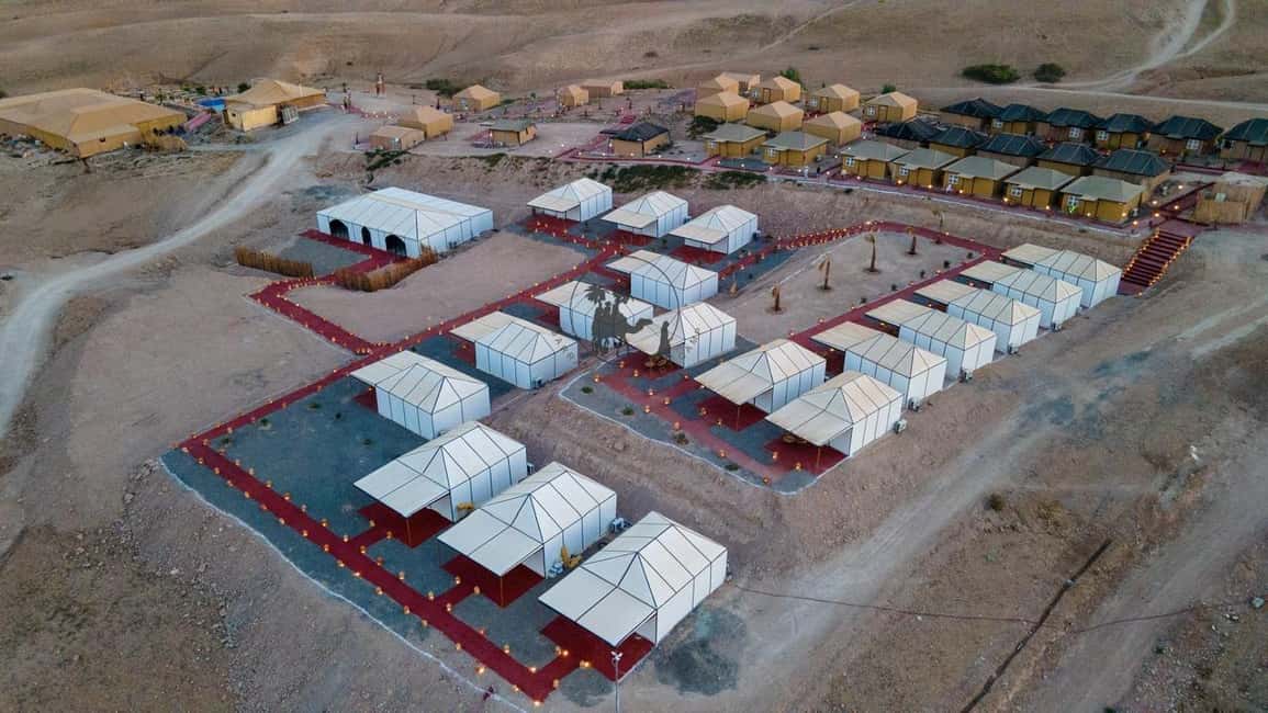 imagen n.º 8 de Marrakech: Retiro en el desierto de Agafay, tienda, cena, espectáculo y piscina actividad en Marrakech-Safí, subida por el proveedor