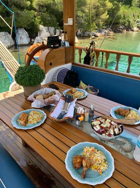 imagen n.º 11 de Skiathos : ¡Crucero en velero todo incluido con almuerzo! actividad en Islas del Egeo, subida por el proveedor