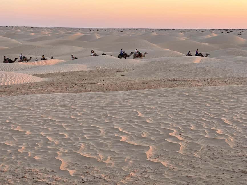Image N°7 de Sahara Tunisie : Trekking à dos de chameau et Bivouac pour 2 Nignts activité à Gouvernorat de Médenine, publiée par le prestataire