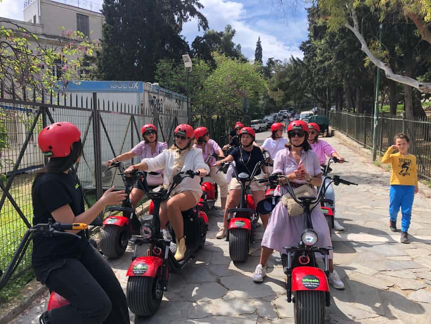 Atina içindeki Atina: Ödüllü Akropolis Rehberli e-Scooter Turu etkinliğinin tedarikçi tarafından yüklenen 10 no'lu görseli