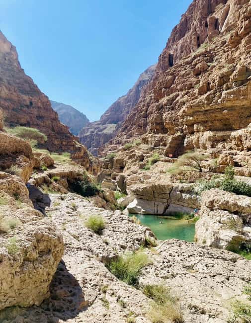 Obraz nr 12 z atrakcji Muscat: Prywatna wycieczka po Wadi Shab i Bimmah Sinkhole + bezpłatny lunch w Al-Mintakat asz-Szarkijja, przesłany przez organizatora