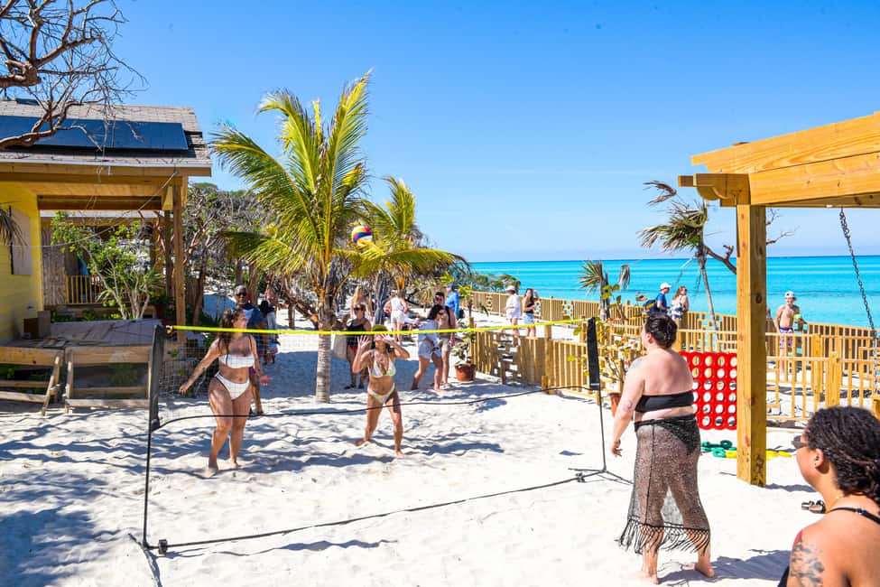 image n.82 of Nassau: 3 Islands Tour, Snorkel, Pig Beach, Turtles & Lunch activity in Berry Islands, uploaded by supplier