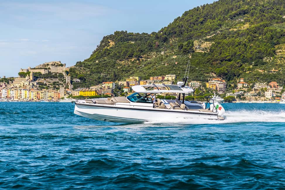 image n.11 of Private Sunset Cruise to Cape Sounio & Athenian Riviera activity in Sounion, uploaded by supplier
