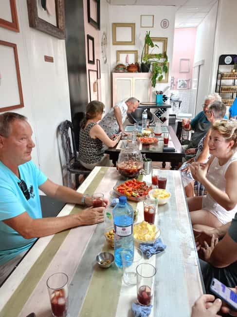 image n.32 of Alicante: Paella and Sangría Workshop with Market Visit activity in Alicante, uploaded by supplier