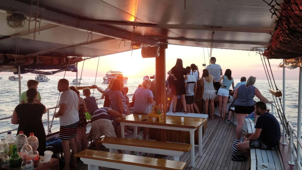 Immagine nº 4 di Rovigno: tour del fiordo al tramonto con barbecue, nuoto e delfini attività a Istarska, caricata dal fornitore