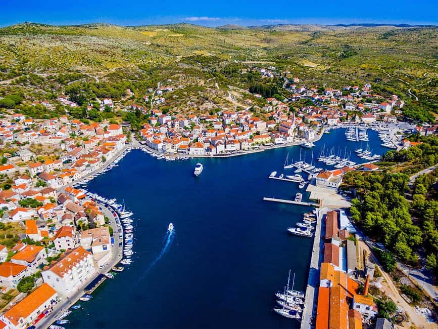 billede nr.12 af aktiviteten Split: Den Blå Lagune, Hvar og 5 øer – bådtur med en lille gruppe i Hvar by, uploadet af udbyder