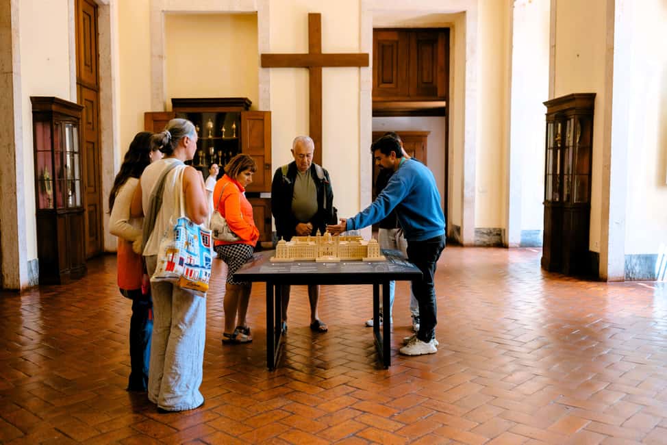 Image N°32 de Au départ de Lisbonne : Villages côtiers et visite guidée du palais de Mafra activité à Mafra, publiée par le prestataire