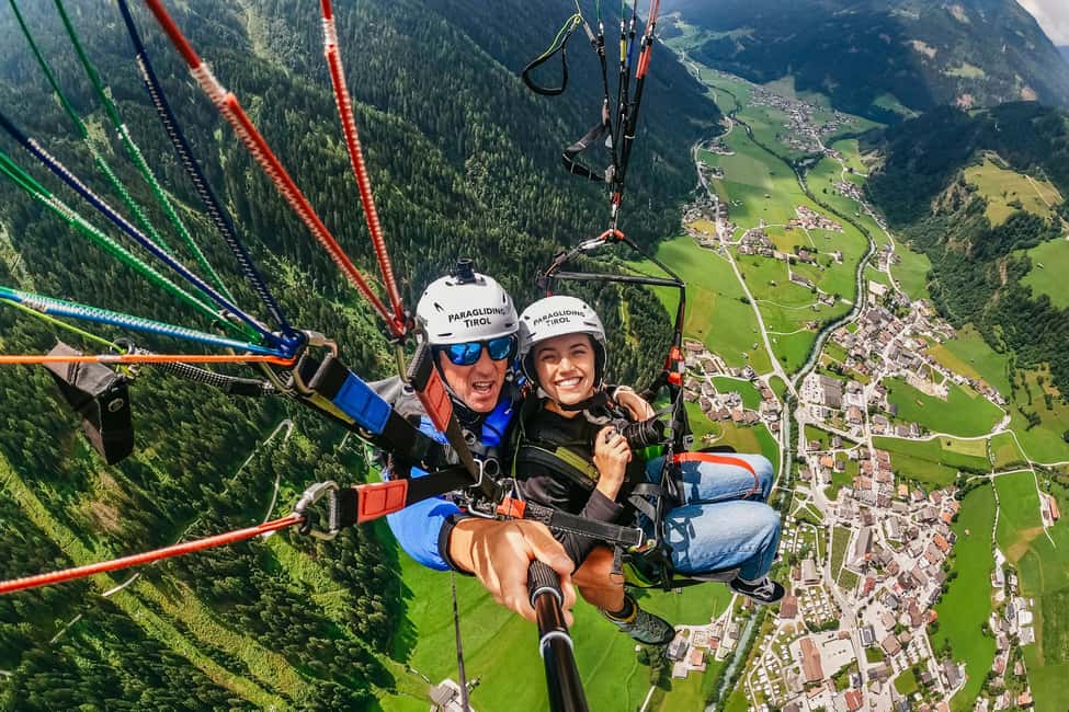 imagem n.5 de Neustift im Stubaital: Voo de Parapente Tandem atividade em Tirol, carregada pelo fornecedor