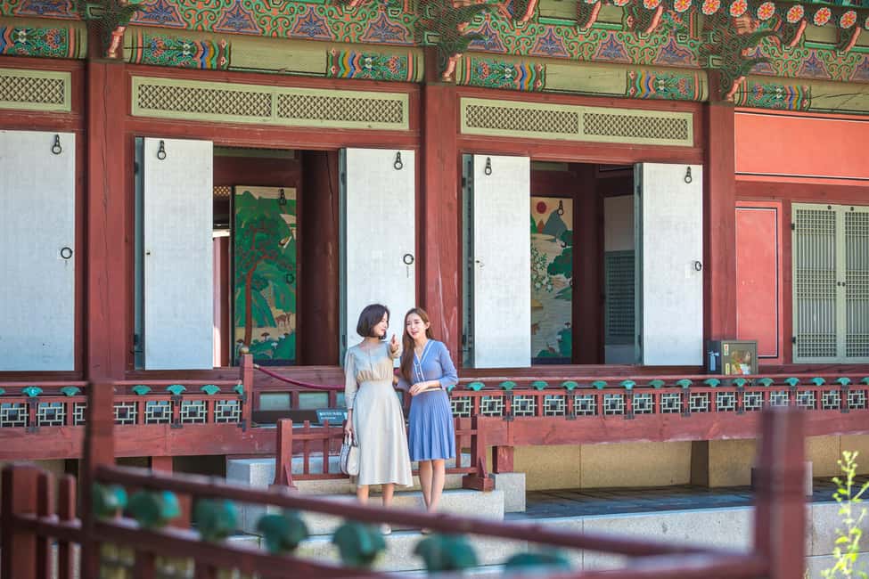 image n.8 of Seoul: Gyeongbokgung Palace Half Day Tour activity in Seoul, uploaded by supplier