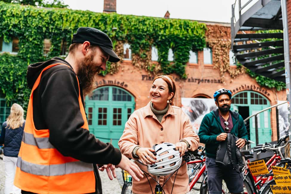 image n.4 of Berlin: Sights and Highlights Bike Tour with a Local Guide activity in Berlin, uploaded by supplier