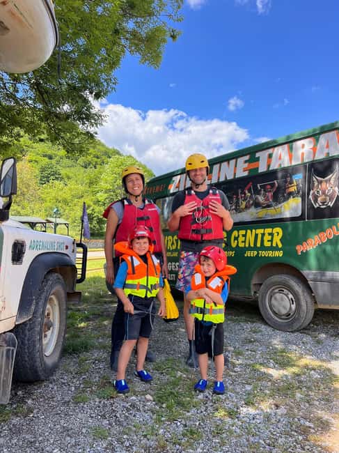 Bild Nr. 5 von TARA-BRÜCKE: Tara River Rafting Trip mit Jeep-Transfer Aktivität in Žabljak, hochgeladen vom Anbieter
