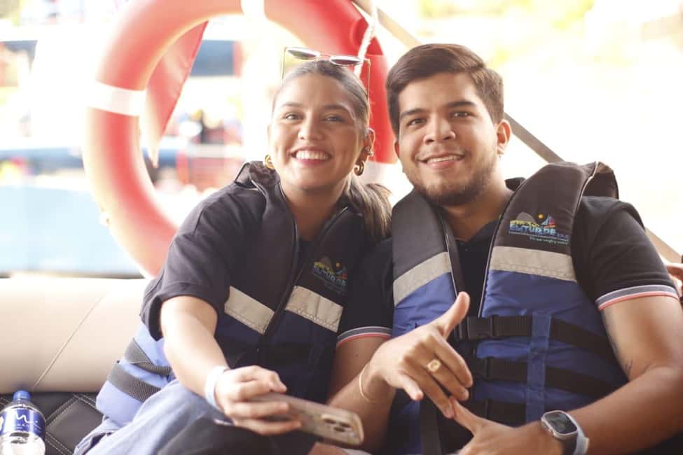 imagem n.3 de Medellín: Excursão a Guatapé com ingresso para a rocha Penol e passeio de barco atividade em Antioquia, carregada pelo fornecedor