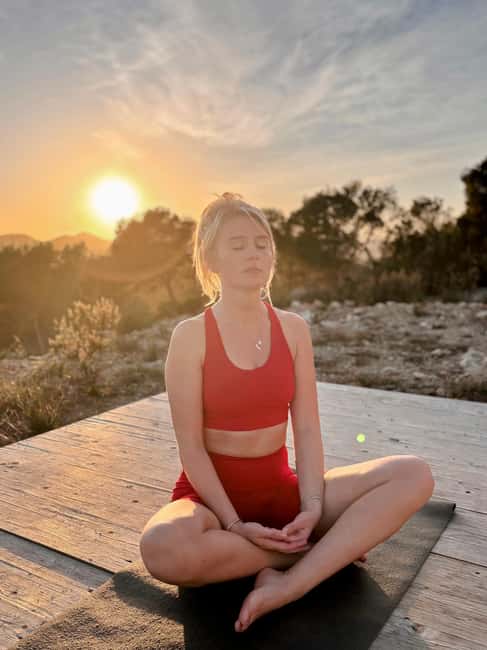 Image N°12 de Ibiza : bain sonore privé avec bols chantants et relaxation activité à Cala Llonga, publiée par le prestataire