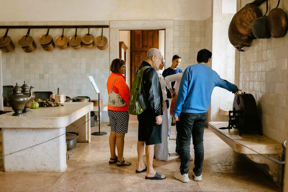 Image N°35 de Au départ de Lisbonne : Villages côtiers et visite guidée du palais de Mafra activité à Mafra, publiée par le prestataire