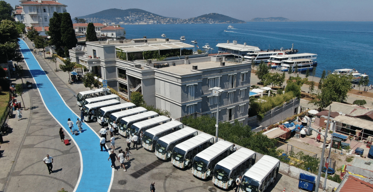 Immagine nº 11 di Istanbul: Tour delle Isole dei Principi con Heybeliada e Büyükada attività a Istanbul, caricata dal fornitore