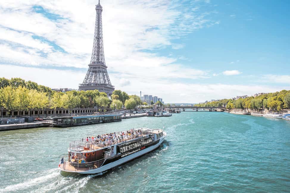 image n.9 of Paris: Fast access Seine River Cruise from Eiffel Tower activity in Paris, uploaded by supplier