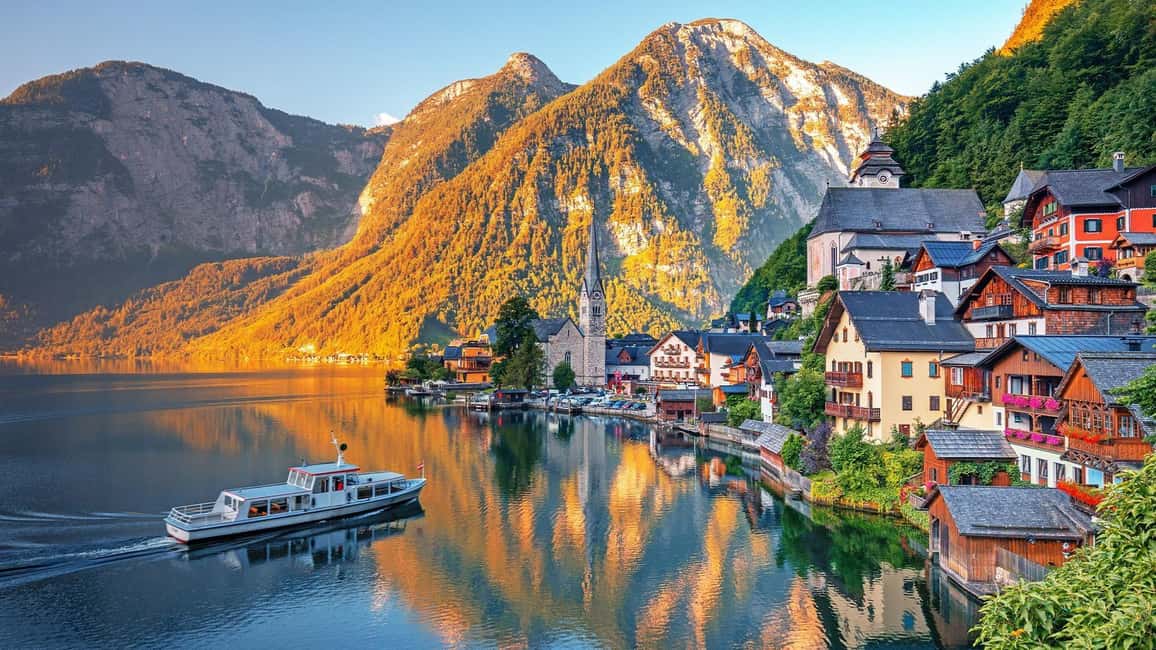 image n.4 of From Prague: Dachstein and Hallstatt with Ice Cave Tour activity in Margaret River, uploaded by supplier