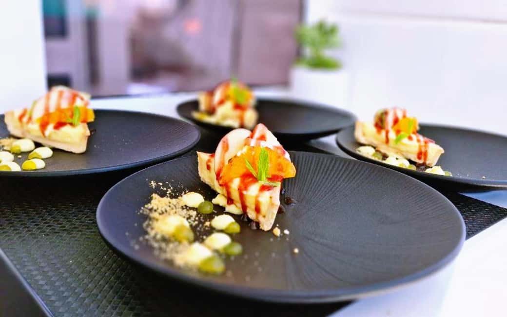 Immagine nº 16 di Catamarano di lusso Panormo: pranzo gourmet, calette nascoste e nuotate attività a Panormos in Rethymno, caricata dal fornitore