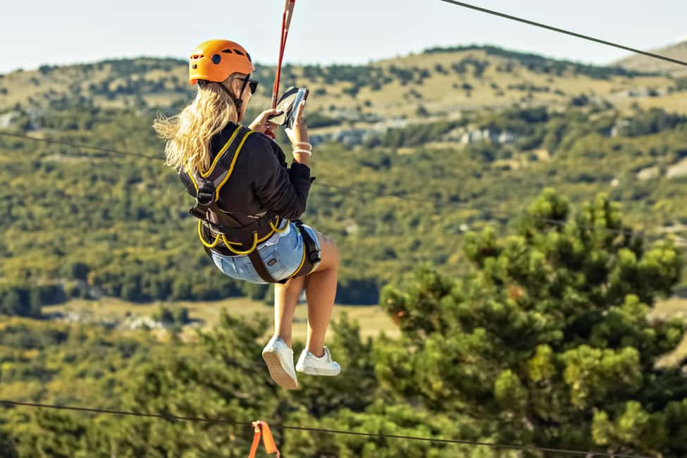 Bild Nr. 4 von Montenegro: Durmitor, Schwarzer See, Tara und Moraca Tagestour Aktivität in Žabljak, hochgeladen vom Anbieter