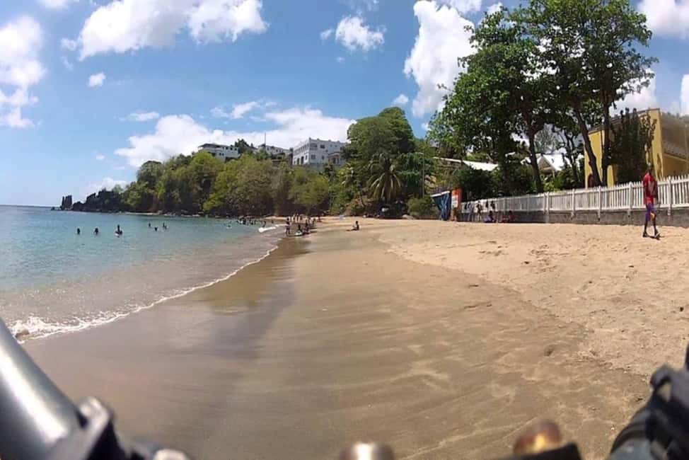 Image N°4 de Saint-Vincent : Randonnée à La Soufrière avec option plage en villa activité à Saint-Vincent-et-les-Grenadines, publiée par le prestataire