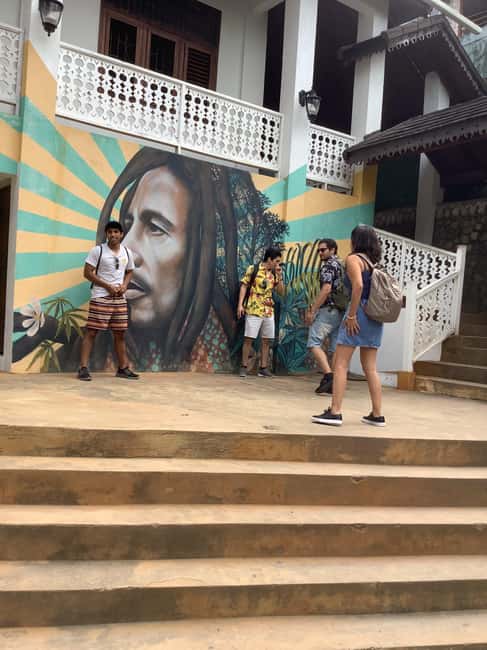 imagem n.2 de De Falmouth Bay: Museu Bob Marley e excursão à Nine Mile atividade em Kingston, Jamaica, carregada pelo fornecedor