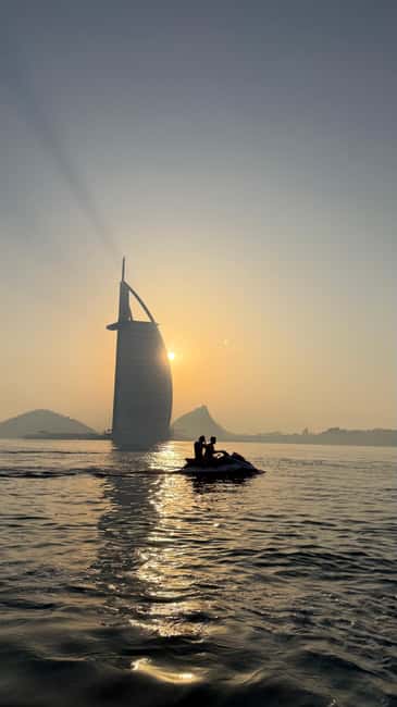 afbeelding n.4 van JETSKI/bezoek de prachtige architectuur van het emiraat met foto's en video's. activiteit in Dubai, geüpload door aanbieder