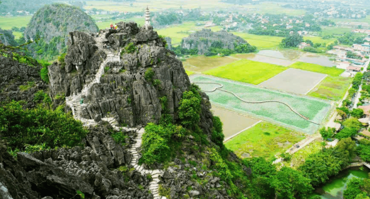 image n.28 of Hanoi/Ninh Binh: 1-Day Tam Coc/Trang An, Hoa Lu & Mua Caves activity in Central Vietnam, uploaded by supplier