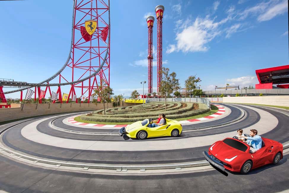 Image N°5 de PortAventura et Ferrari Land : Excursion d'une journée au départ de Barcelone activité à Tarragone, publiée par le prestataire