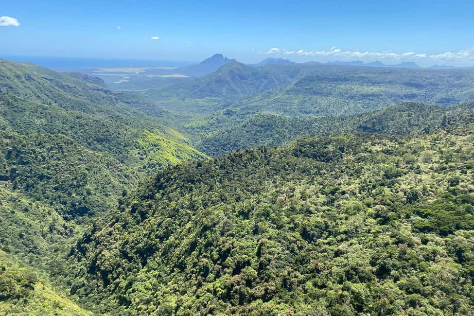 Immagine nº 3 di Mauritius: Tour privato del sud-ovest con pranzo attività a Chamarel, caricata dal fornitore