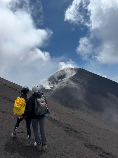 afbeelding n.20 van Etna: trektocht naar de topkraters met vulkaangids 3350 m activiteit in Catania, geüpload door aanbieder
