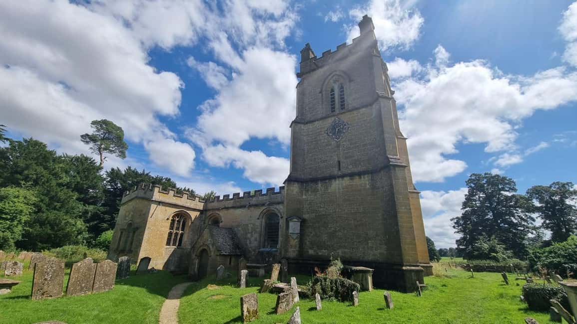 image n.6 of London: Full Day Cotswolds Tour with Shakespeare's Stratford activity in Bibury, uploaded by supplier