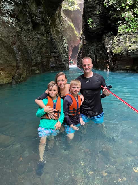 Immagine nº 2 di Rincón de la Vieja: Tour privato delle cascate e del tubing di La Leona attività a Liberia, Costa Rica, caricata dal fornitore