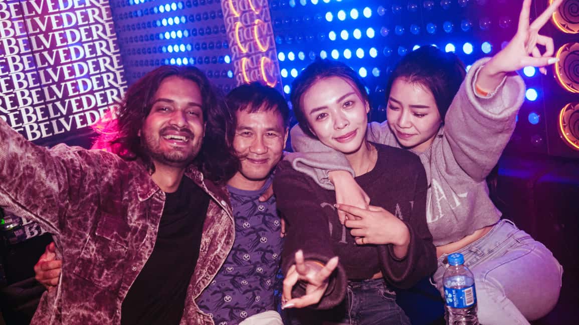 изображение номер 4 мероприятия Гонконг: 3-часовой поход по пабам Lan Kwai Fong в городе Гонконг, загруженное организатором
