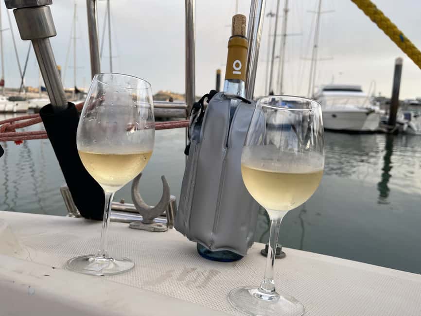 image n.7 of Lisbon: Private sailboat tours on Tagus River activity in Almada, uploaded by supplier