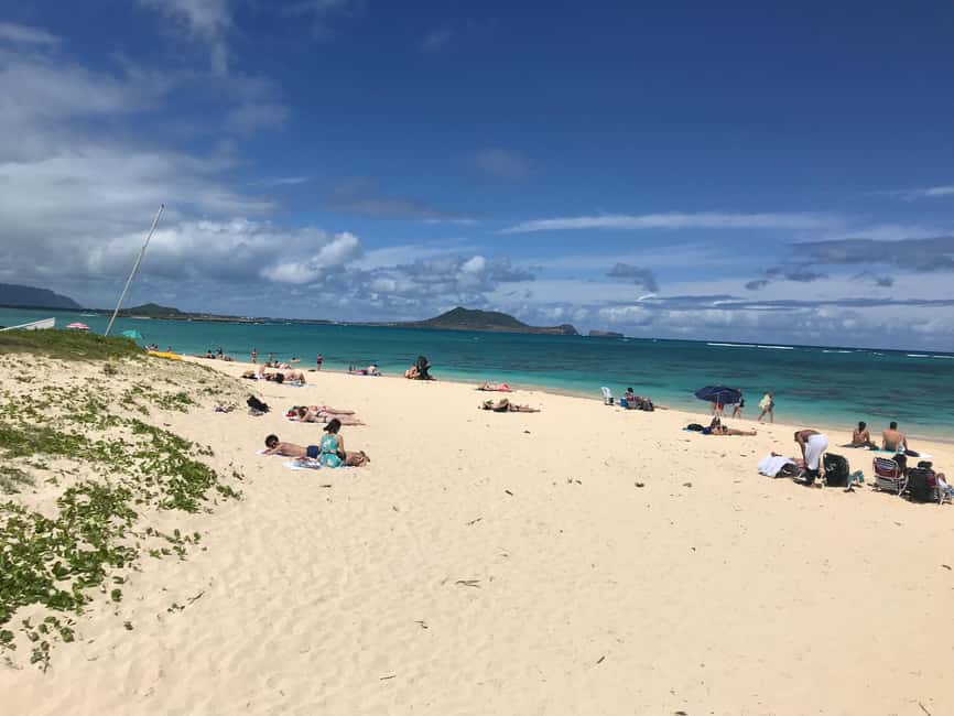Immagine nº 15 di Oahu: Escursione alle cascate di Manoa e giornata sulla spiaggia del lato est attività a Honolulu, caricata dal fornitore