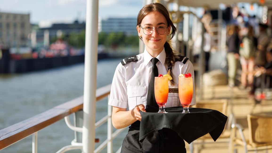 image n.7 of Montréal: Guided Sightseeing River Cruise activity in Montreal, uploaded by supplier