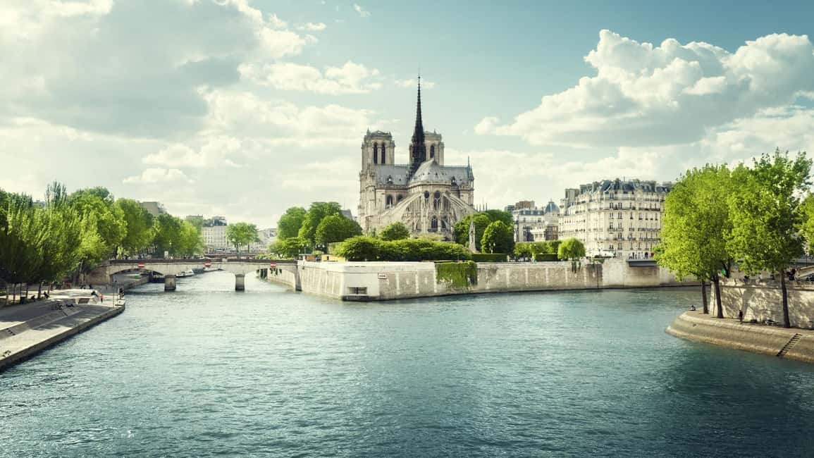 Image N°2 de Paris : Le cœur historique de Paris : Visite à pied de l'Île de la Cité activité à Paris, publiée par le prestataire