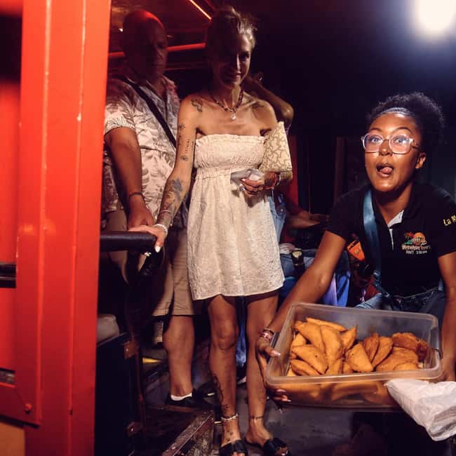 image n.10 of Cartagena: Funny PartyBus with dance floor and good music! activity in Cartagena, uploaded by supplier