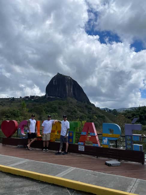 imagem n.16 de Medellín: Vila Guatape com degustação de café e frutas atividade em El Peñol, carregada pelo fornecedor