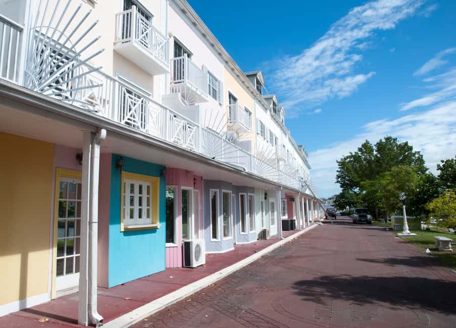 Image N°4 de Nassau : Visite culinaire en scooter électrique avec dégustation de mets et de boissons locales activité à Nassau, Bahamas, publiée par le prestataire