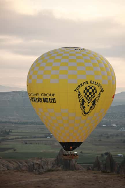 image n.12 of Cappadocia: Sunrise Hot Air Balloon in Göreme and Transfer activity in Avanos, uploaded by supplier