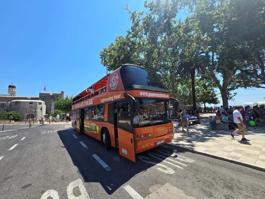 Immagine nº 3 di Dubrovnik: Bus Hop On Hop Off della città con 3 opzioni di tour attività a Dubrovnik, caricata dal fornitore