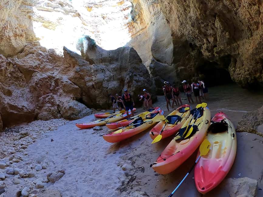 imagem n.10 de Passeio Privado de Barco e Caiaque com Aventura de Snorkeling (Alvor) atividade em Alvor, carregada pelo fornecedor