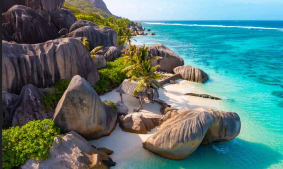 image n.6 of Luxury Private Boat Charter Praslin, Seychelles with BBQ. activity in Praslin Island, uploaded by supplier