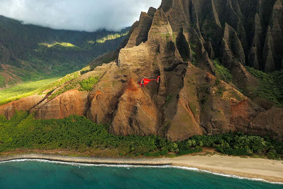 image n.3 of Kauai: Hughes 500 4-Passenger Doors-Off Helicopter Flight activity in Kapaʻa, uploaded by supplier