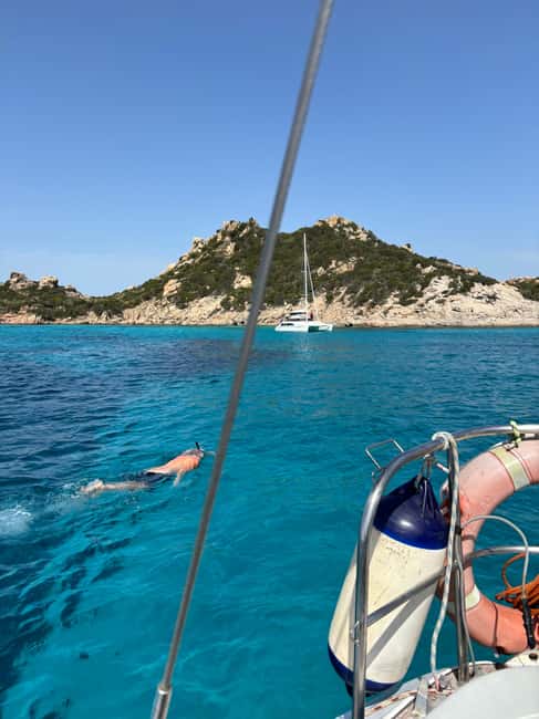 Immagine nº 7 di Da Palau:Tour in barca a vela nell'Arcipelago La Maddalena attività a Sardegna, caricata dal fornitore